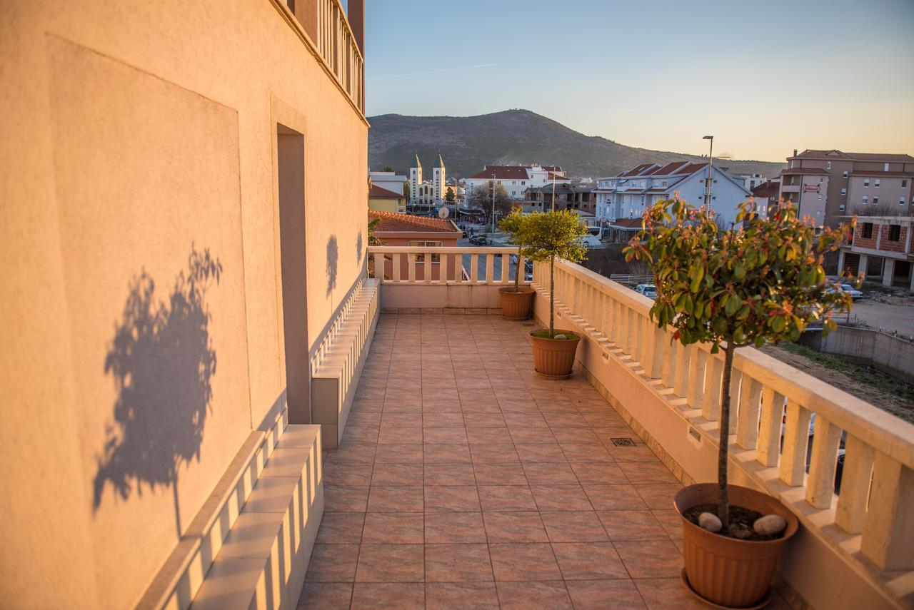 Hotel Barbaric Međugorje Buitenkant foto